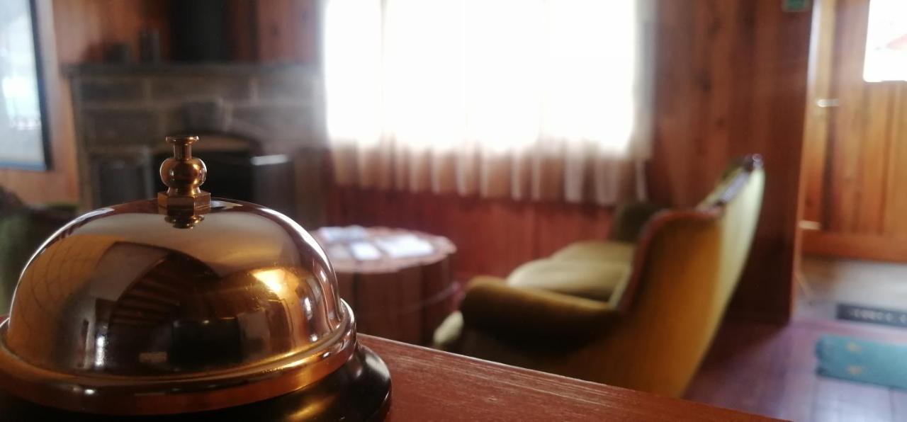 Wesley House Hosteria Boutique Сан-Мартин-де-лос-Андес Экстерьер фото