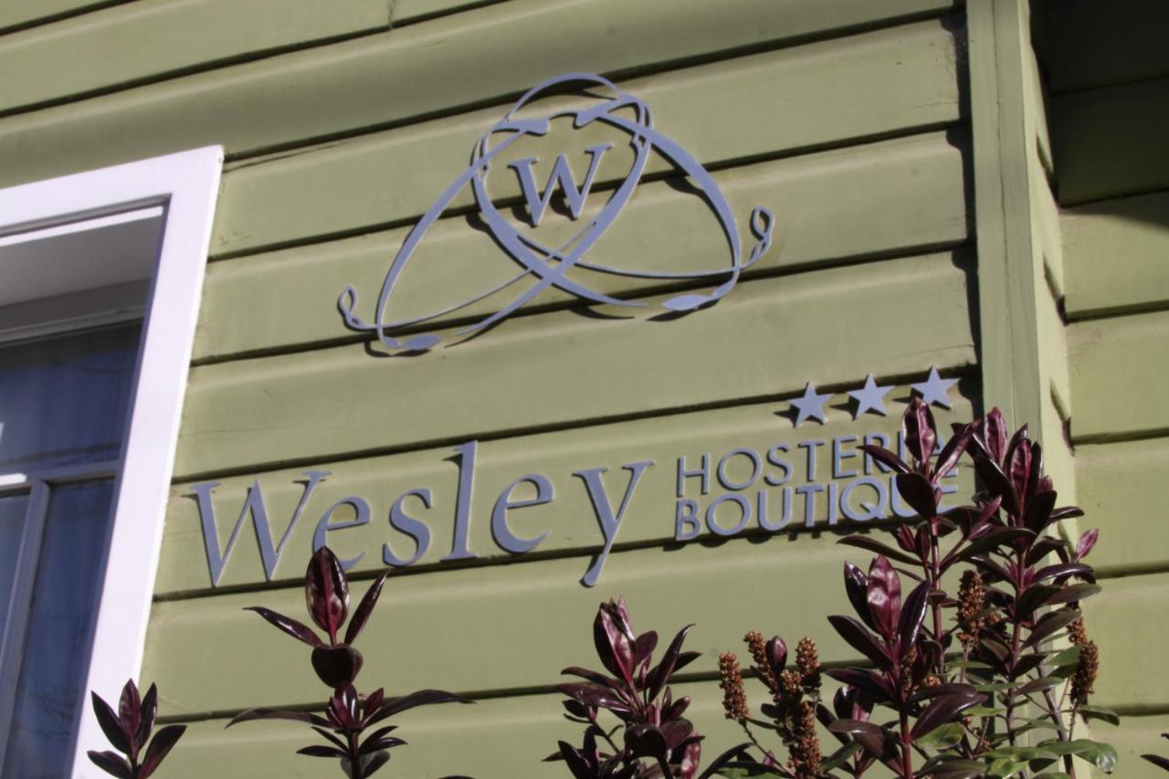 Wesley House Hosteria Boutique Сан-Мартин-де-лос-Андес Экстерьер фото