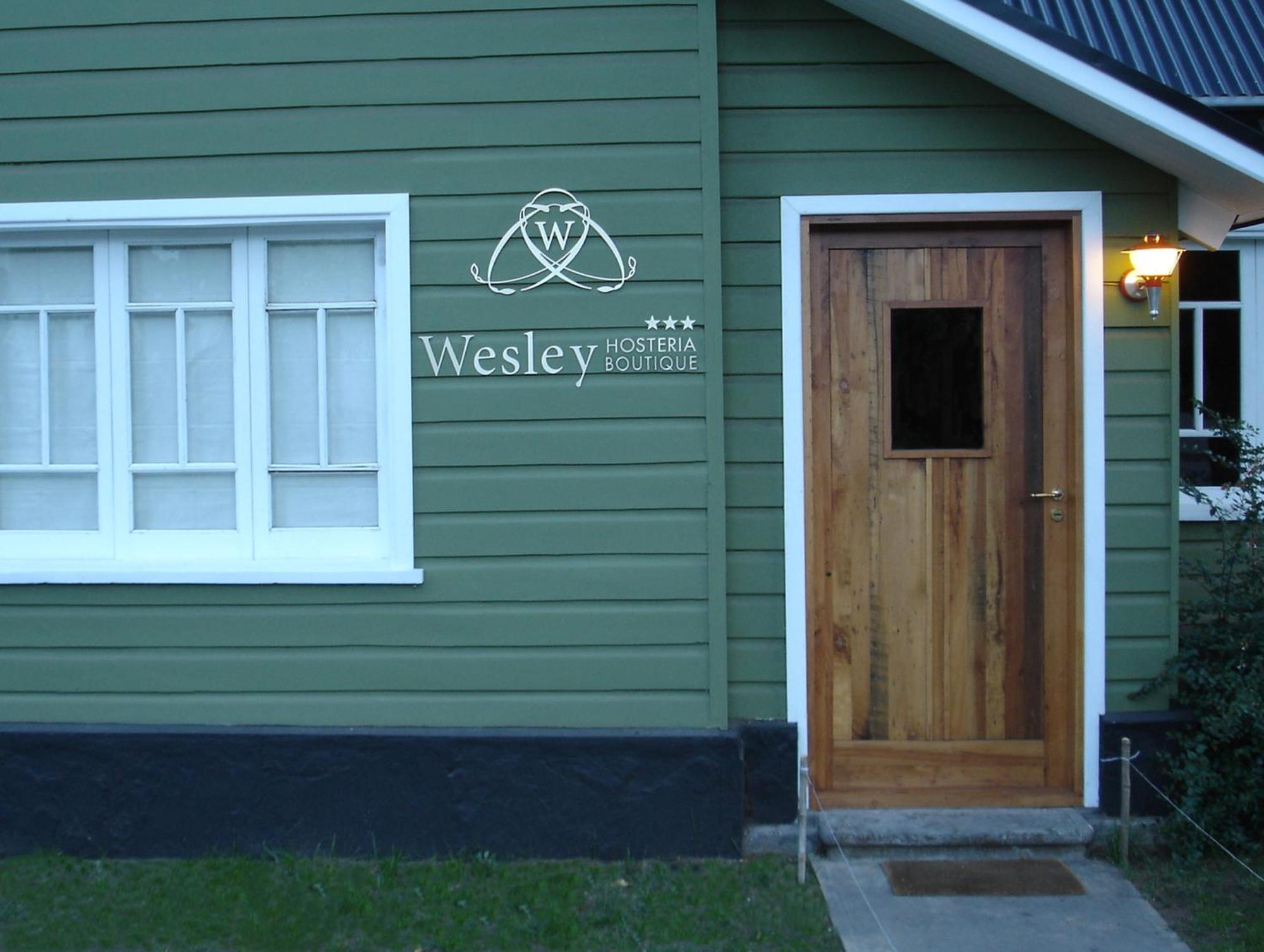 Wesley House Hosteria Boutique Сан-Мартин-де-лос-Андес Экстерьер фото