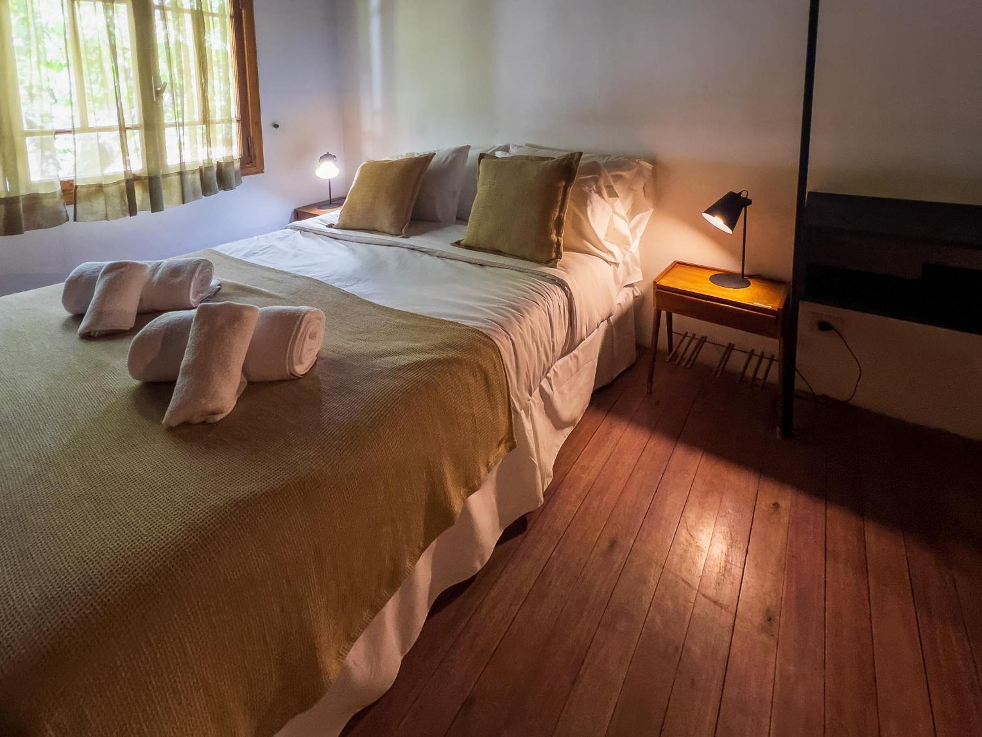 Wesley House Hosteria Boutique Сан-Мартин-де-лос-Андес Экстерьер фото