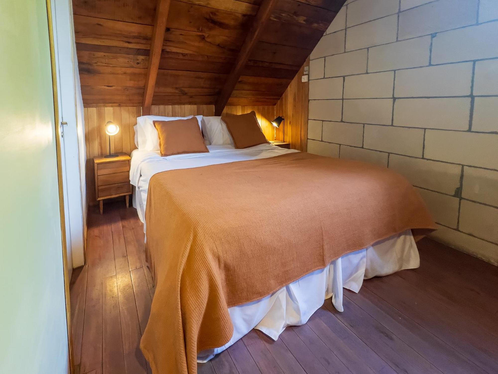 Wesley House Hosteria Boutique Сан-Мартин-де-лос-Андес Экстерьер фото