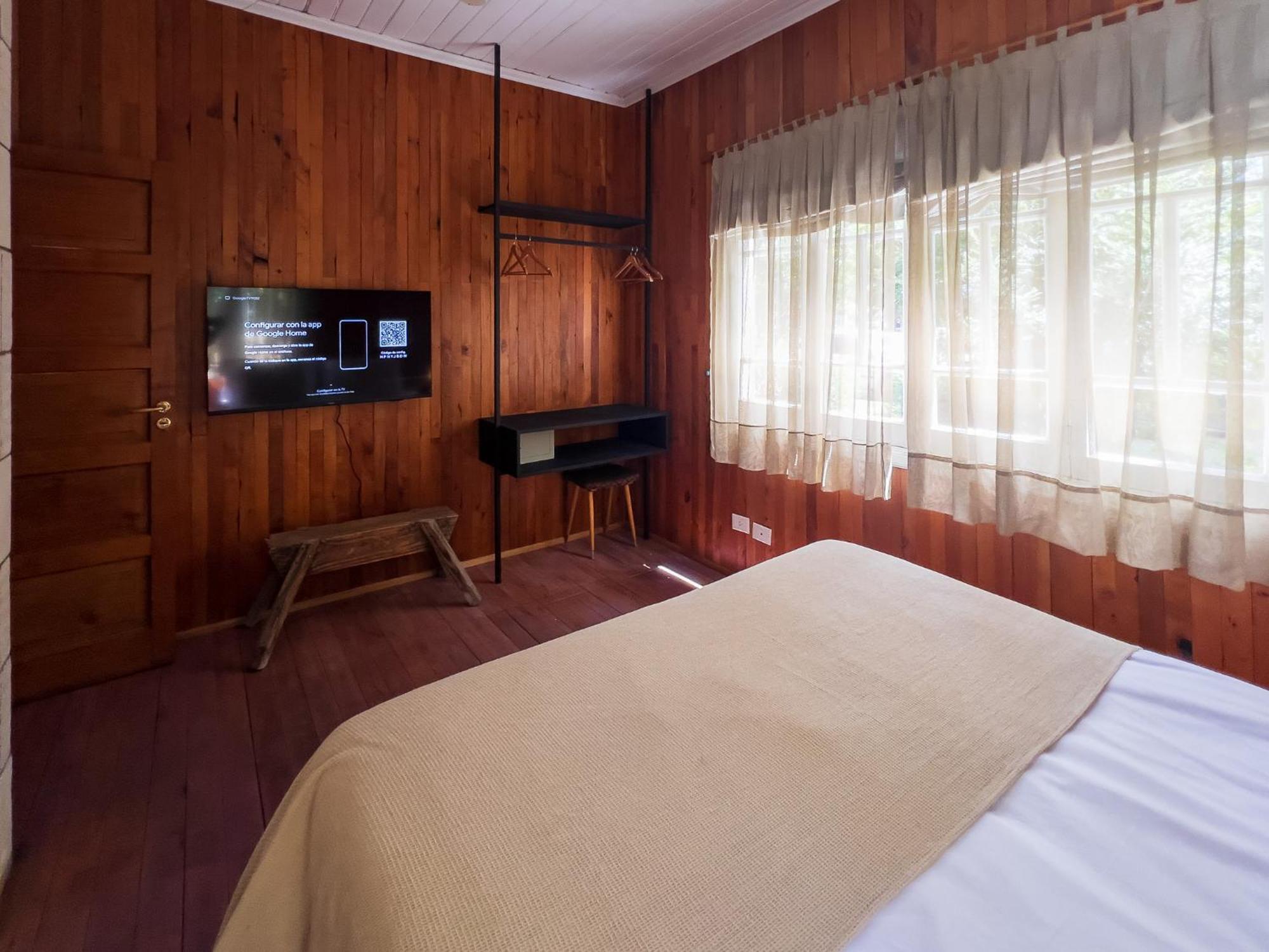Wesley House Hosteria Boutique Сан-Мартин-де-лос-Андес Экстерьер фото